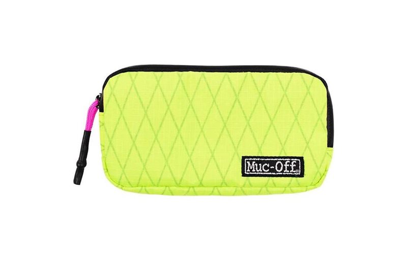 Muc-Off Väska Essentials case Rainproof Gul