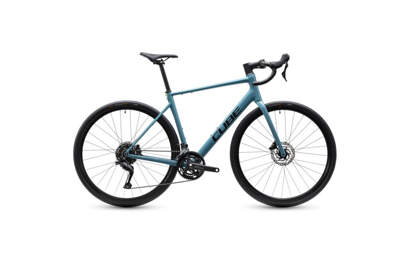 Maantiepyörä Cube Attain Pro Surfblue/Black