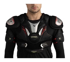 Bauer Vapor Fly40 Axelskydd Intermediate