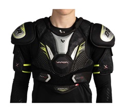 Bauer Vapor Fly40 Axelskydd Junior