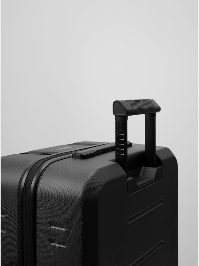 Db Ramverk Check-in Luggage Medium