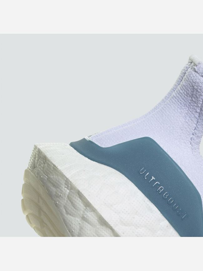 adidas UltraBoost 22 Junior