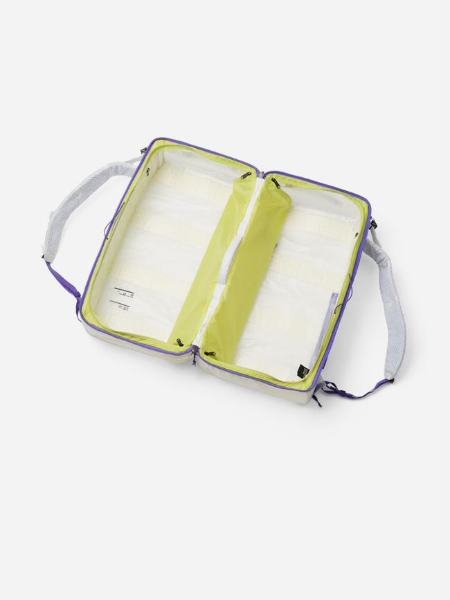 Db Weigh Lighter Split Duffel 70L