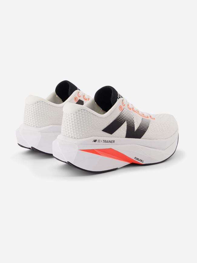 New Balance FuelCell SuperComp Trainer v3 Dam