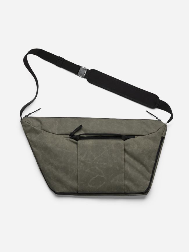 Db Ramverk Pro Sling Bag 24L