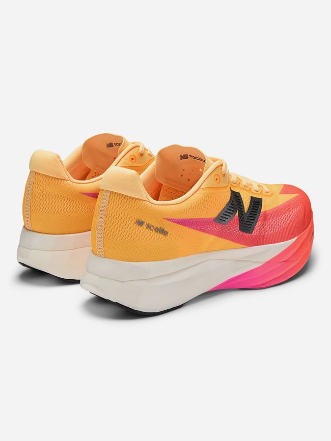 New Balance FuelCell SuperComp Elite v5 Dam