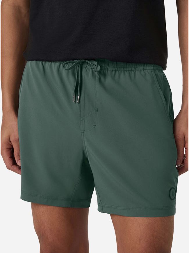 Vuori KORE SHORT LINED 5" HERR