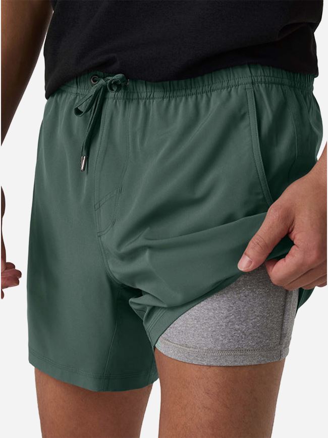 Vuori KORE SHORT LINED 5" HERR