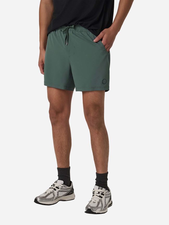 Vuori KORE SHORT LINED 5" HERR
