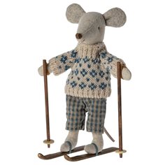 Winter mouse with ski set, dad