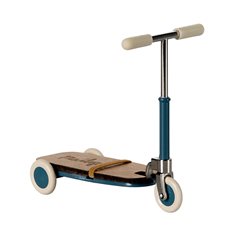 Maileg Kick board mouse, blue
