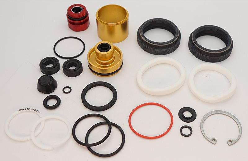 ROCKSHOX 200 hour/1 year Service Kit (Includes Dust Seals, Foam Rings, ORing Seals, Fa Charger