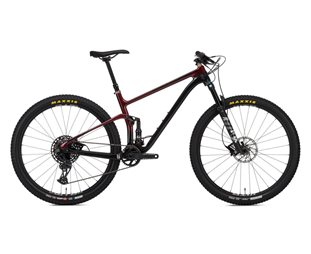 Maastopyörä NS Bikes Synonym TR 2 Musta / Punainen