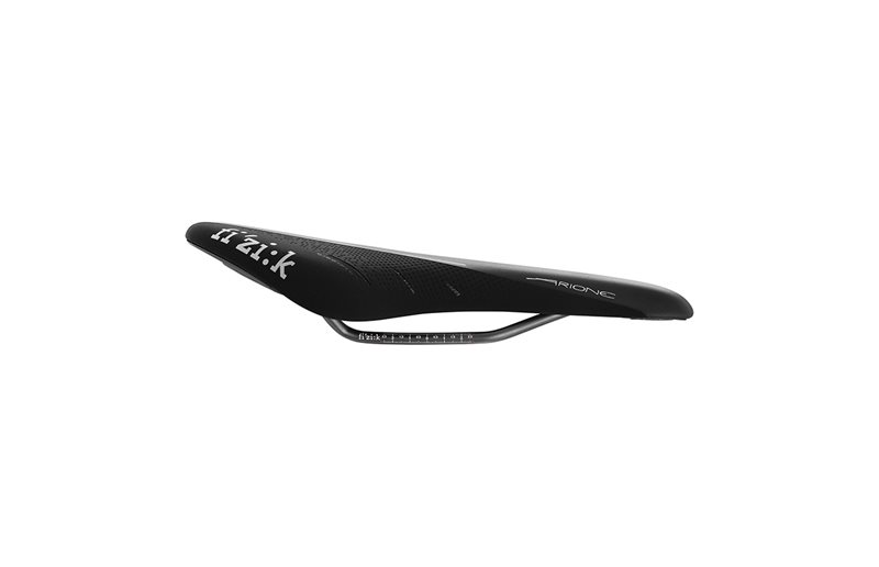 Sadel Fizik Arione R3 Herre 141 mm Sort
