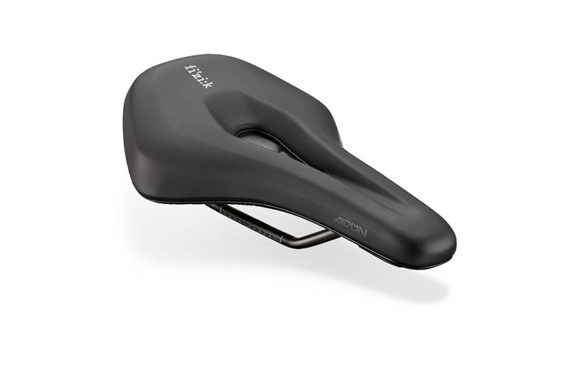 Sadel Fizik Terra Aidon X5 Unisex 145 mm Sort