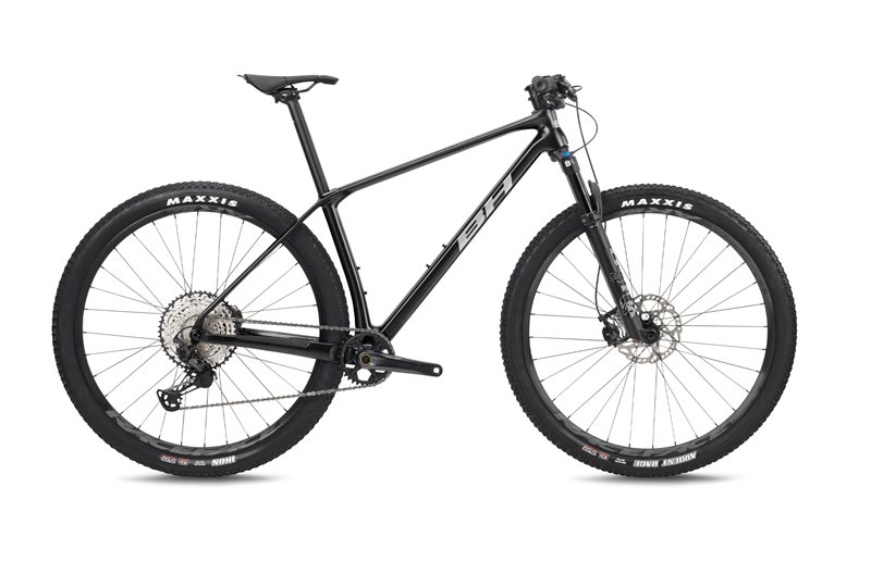 XC maastopyörä BH Ultimate 7.7 Musta-Hopea-Hopea