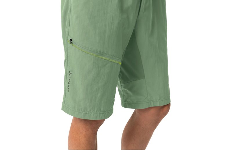 VAUDE Tamaro II Shorts Men Willow Green