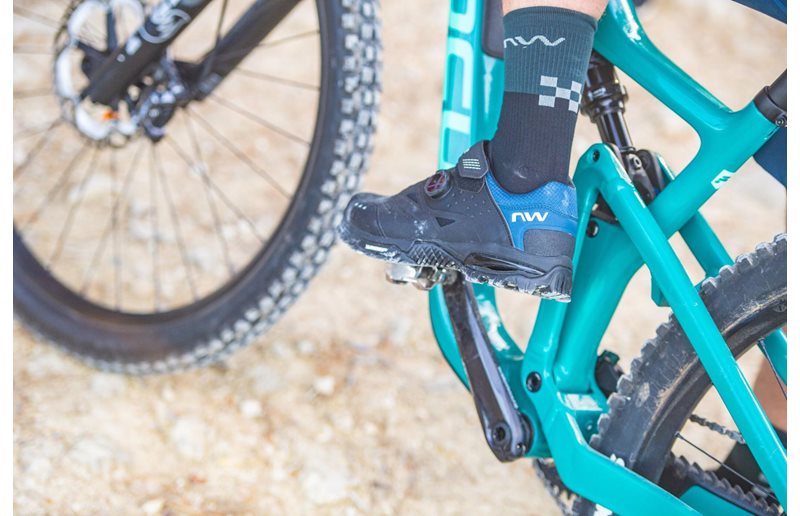 Northwave Enduro Mid 2 Northwave Enduro Mid MTB Shoes Green Forest/black 47 BIKE24 main image 1