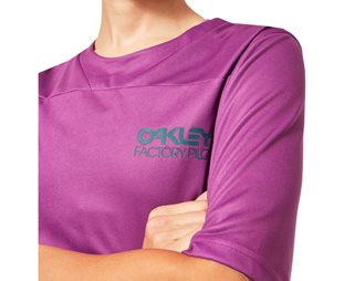 Oakley Naisten pyöräilypaita Factory Pilot Lite II SS Jersey Women Ultra Purple