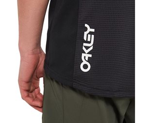 Oakley Pyöräilypaita Factory Pilot Lite MTB II SS Jersey Men Blackout