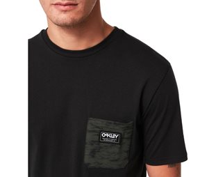 Oakley Classic B1B Pocket T-Shirt Men Black/Brush Tiger Green