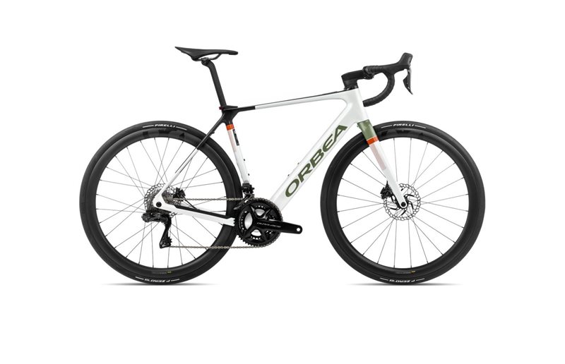 Orbea Elcykel Racer Gain M10i White Chic-Metallic Green Artichoke (WHITE CHIC-METALLIC GREEN ARTICHOKE/L)