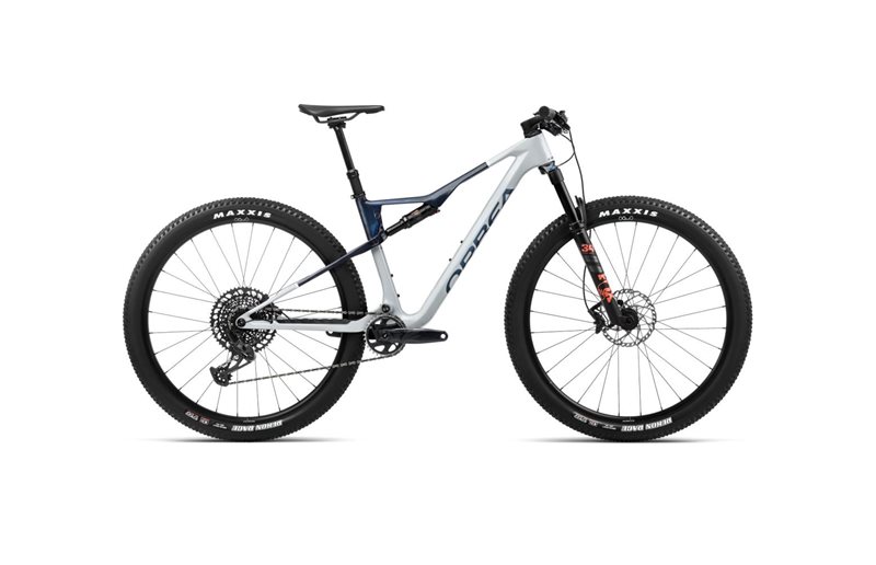 Täysjousto maastopyörä Orbea Oiz M21 Halo Silver-Blue Carbon View Gloss