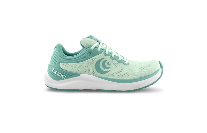 Topo Athletic Ultrafly 4