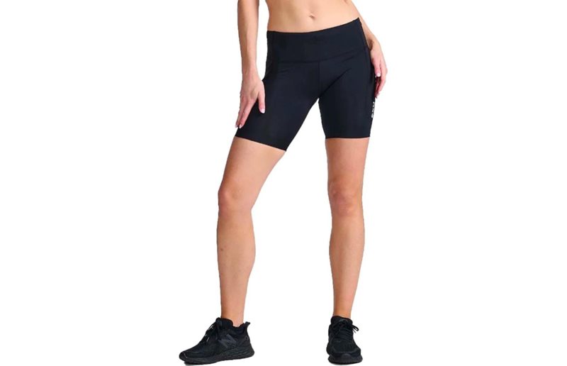 2XU Aero Mid-Rise Compression 6In Shorts