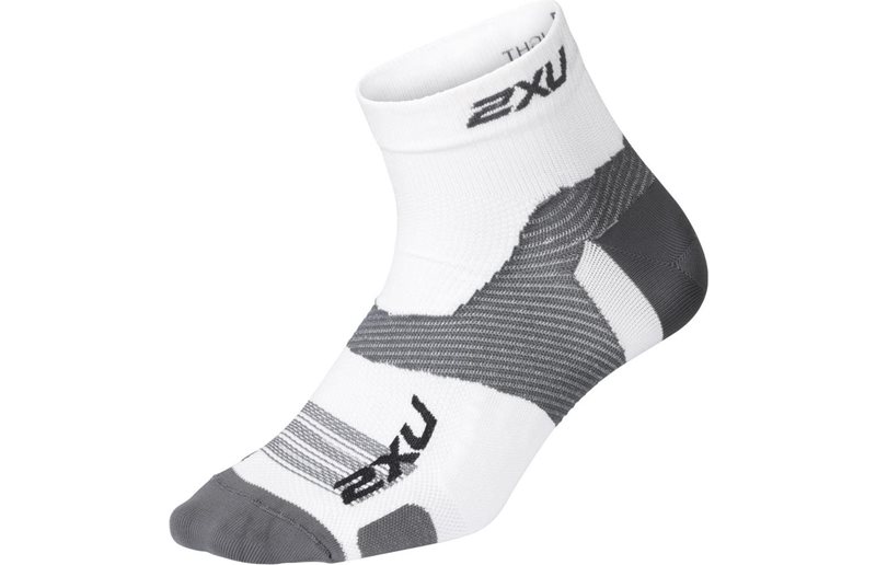 2XU Løbestrømper Vectr Ultralight 1/4 Crew Socks Unisex White