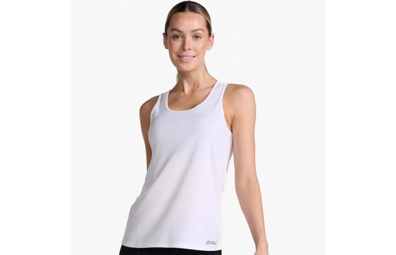 2XU Aero Singlet dam