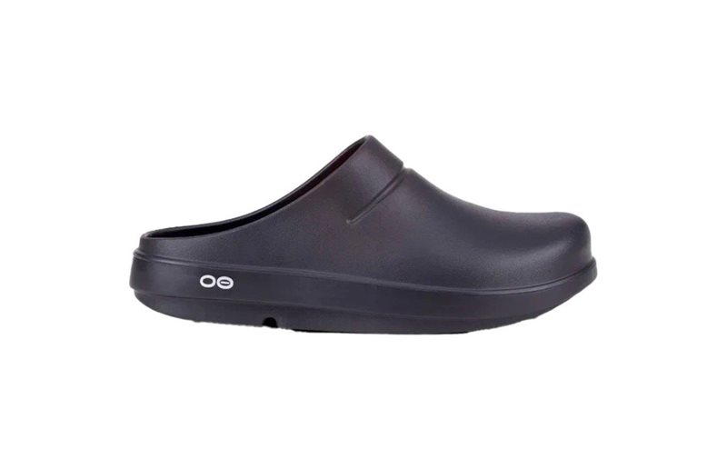 OOFOS Sandaalit OOcloog