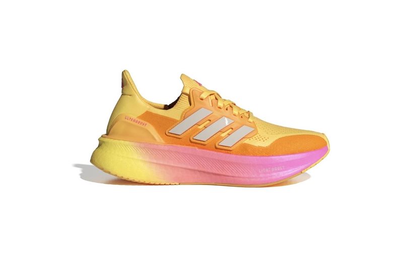 Adidas Naisten juoksukengät Ultraboost 5 W Spark/Zeromt/Spark