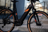 Naisten sähköpyörä Rock Machine Crossride E700 B Touring CX Matte Black/Orange