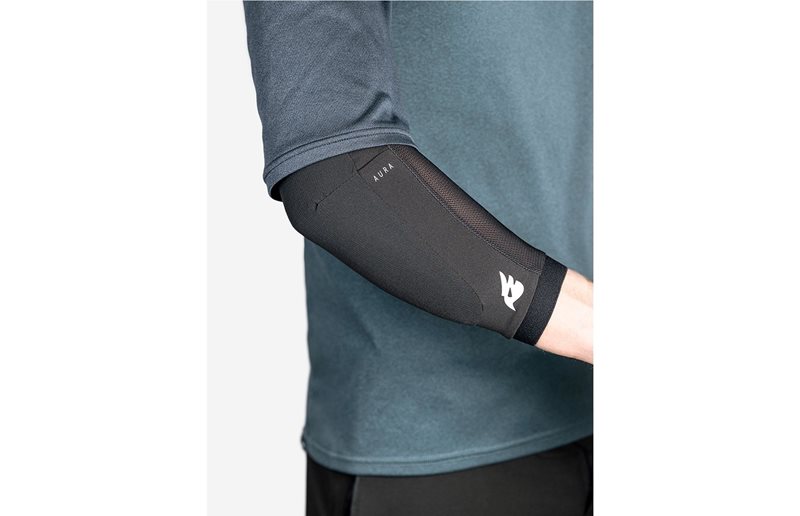Kyynärsuojat Bluegrass Aura Elbow Black