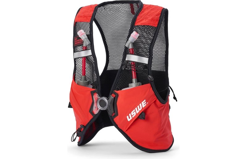Vätskeryggsäck USWE Pace 2L Trail Running Vest Red/Black