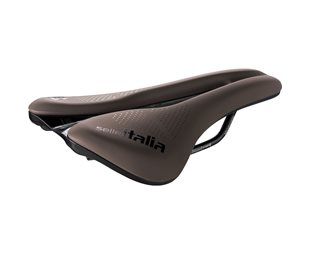 Satula Selle Italia Novus Boost Evo Gravel TM Superflow Ruskea