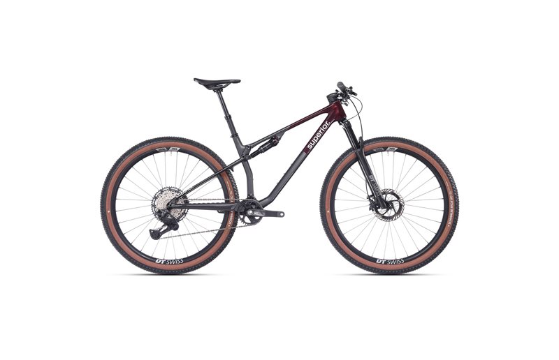 Superior XF 9.6 Team Red Carbon/Matte Carbon