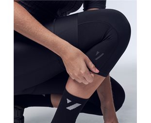Irtolahkeet Void Knee Warmer Unisex Black