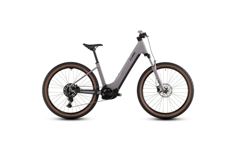 El MTB Cube Reaction Hybrid Performance 600 Low Plumgrey/Black