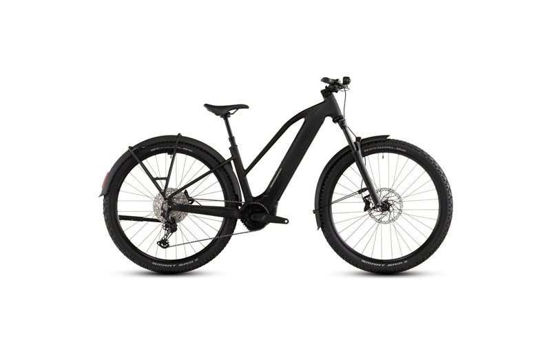 El MTB Cube Reaction Hybrid Pro 800 FE Mid Blackline