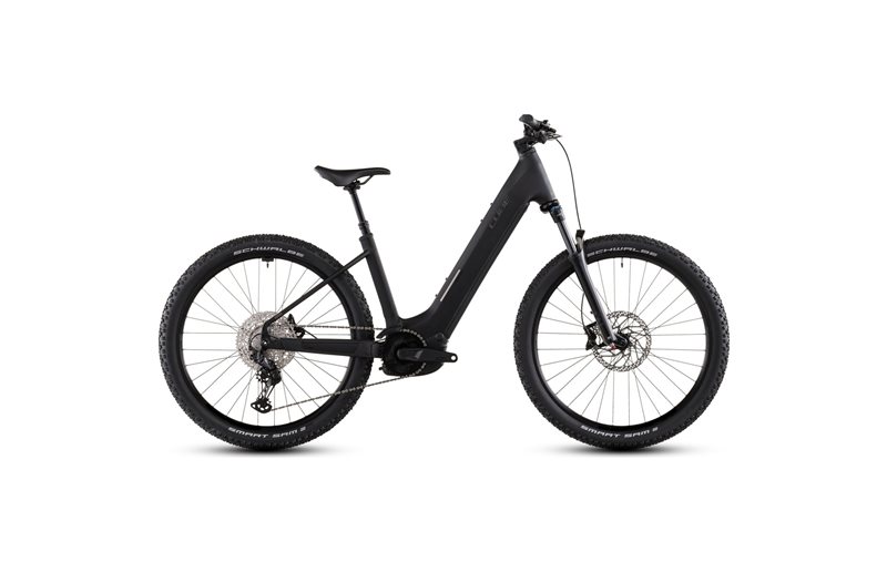 El MTB Cube Reaction Hybrid Pro 800 Low Blackline