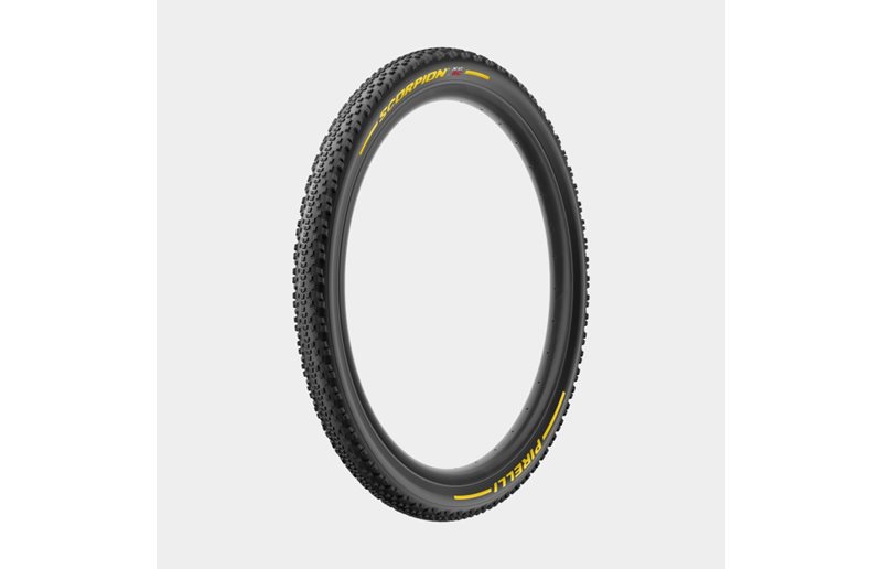 Pirelli Cykeldäck Scorpion XC RC Team Edition LITE SmartGRIP gul 55-622 (29 x 2.20) vikbart svart/gul