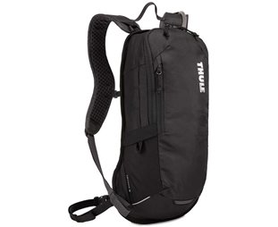 Thule Juomareppu Uptake 8L sis. 2.5L Juomarakko, Musta
