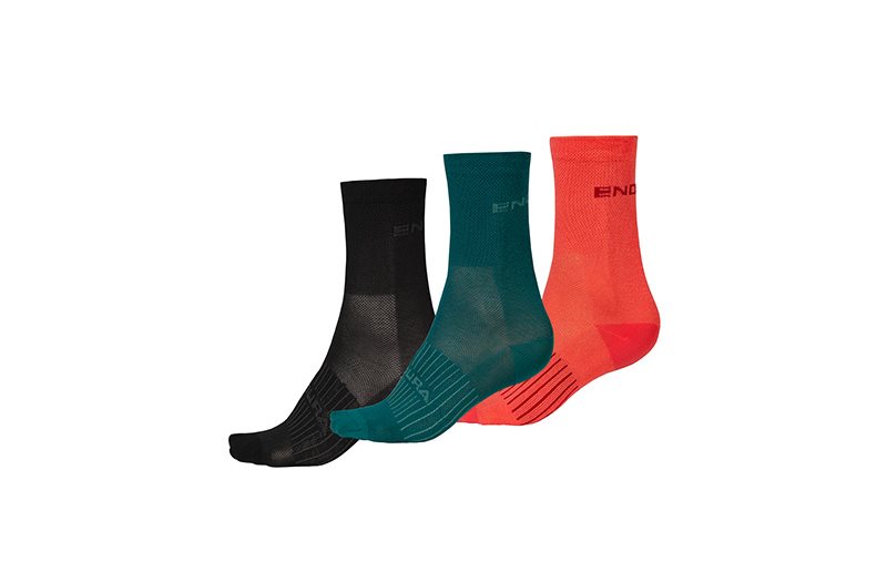 Endura Pyöräilysukat Naisten Coolmax Race -sukat (Triple Black)