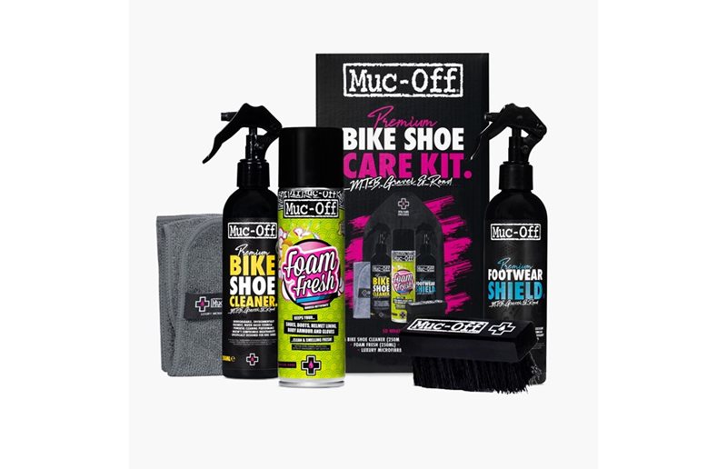 Kenkien puhdistussetti Muc-Off Premium Bike Shoe Care Kit 6-osainen